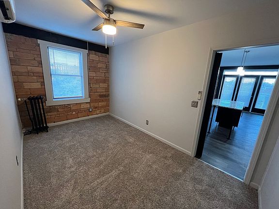 3rd image of 310 W 6th St APT 210