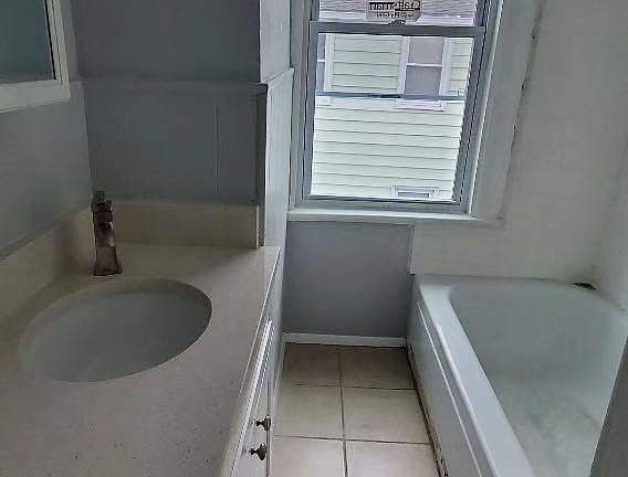 3rd image of 92 Harbor Ave Floor 3