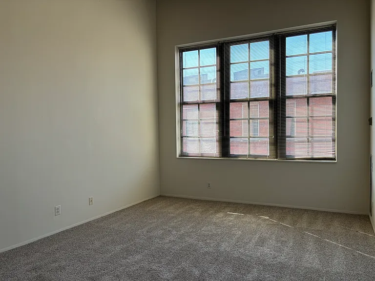 River Place Luxury Apartments — Photo 62