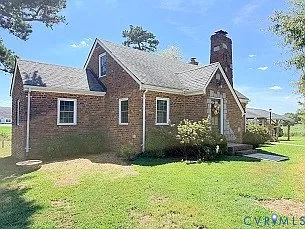 4 bed, 2.0 bath, 1688 sqft, $1,750 — Photo 2