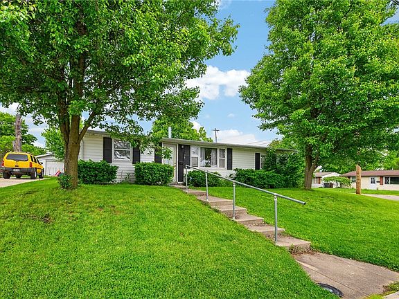 2nd image of 70 Suncrest Dr