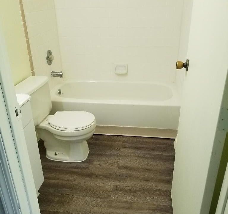 2nd image of 3040 Mallard Dr APT 12
