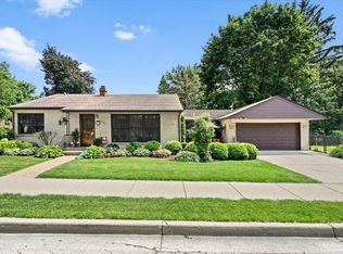 1053 Carr St, Elgin, IL 60123