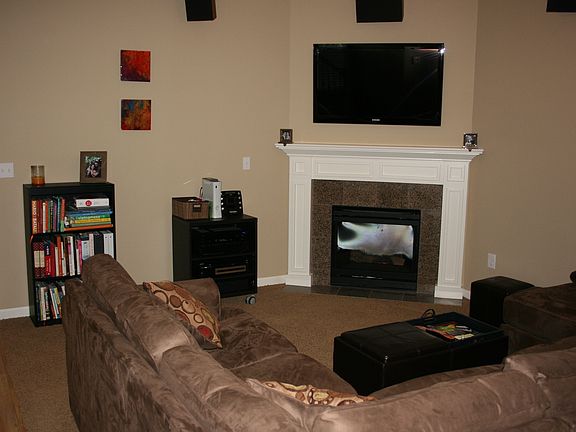 3rd image of 13975 Traveler Rd