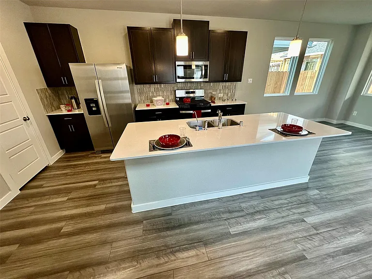 3121 Moontide Ln — Photo 5