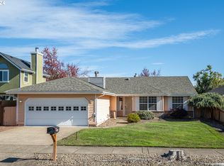 1143 S 44th St, Springfield, OR 97478
