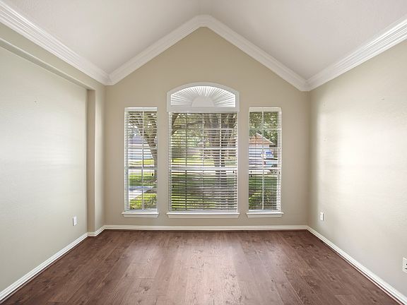 4th image of 8305 Spinnaker Bay Ln