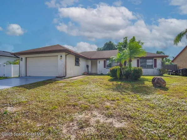 362 SE Starfish Ave, Port Saint Lucie, FL 34983