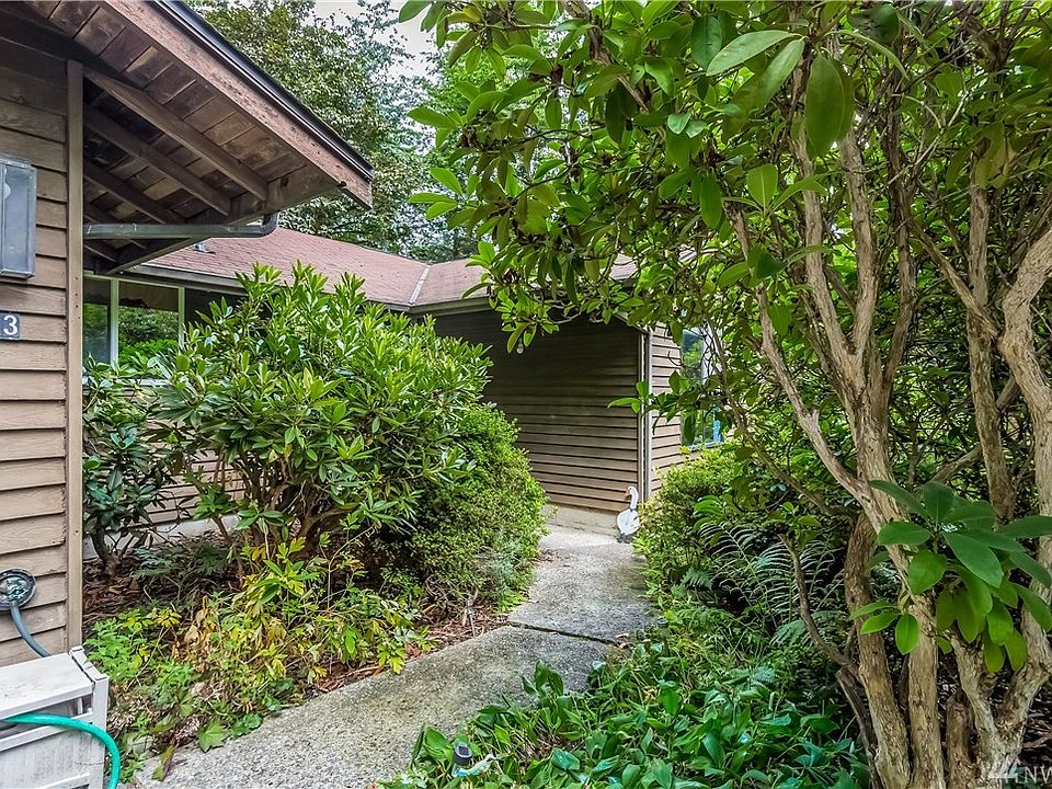 1st image of 5023 W Lake Sammamish Pkwy NE