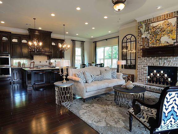 Open concept living, kitchen and breakfast area