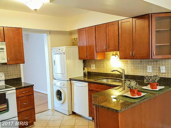 4th image of 14417 Cool Oak Ln