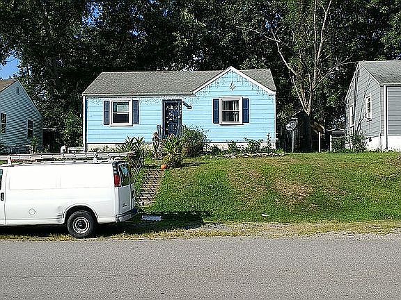 4th image of 2905 Plotkin Rd