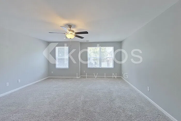 3 bed, 3.5 bath, 1901 sqft, $2,045 — Photo 2