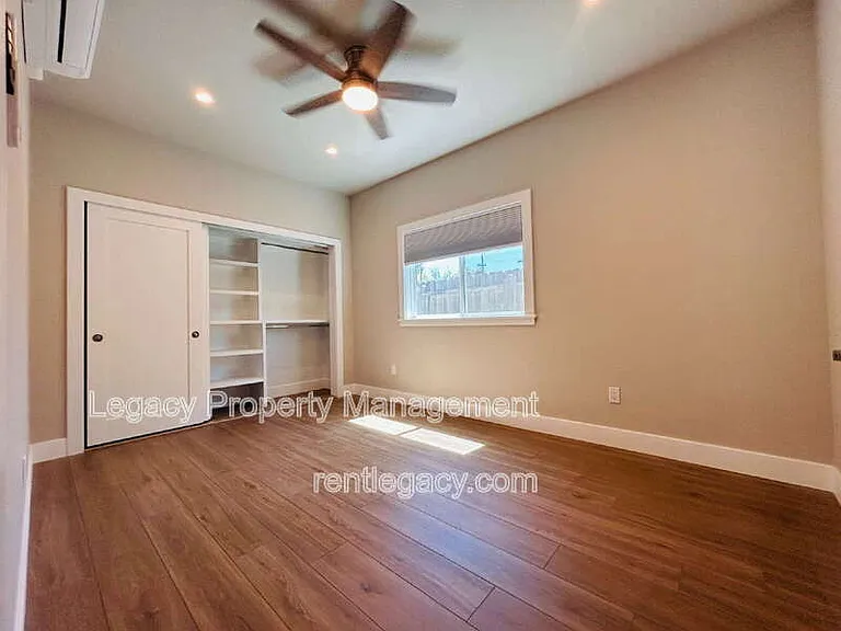 1195 Heather Ct #A — Photo 12