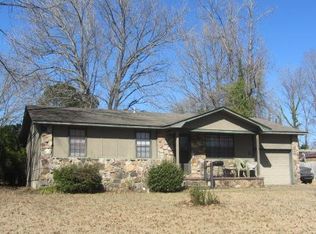 13 Woodbriar Dr, Jacksonville, AR 72076