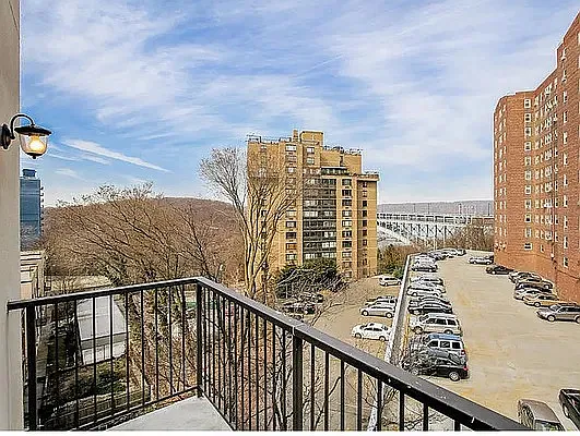 Rented by Safdie Realty Group | media 13