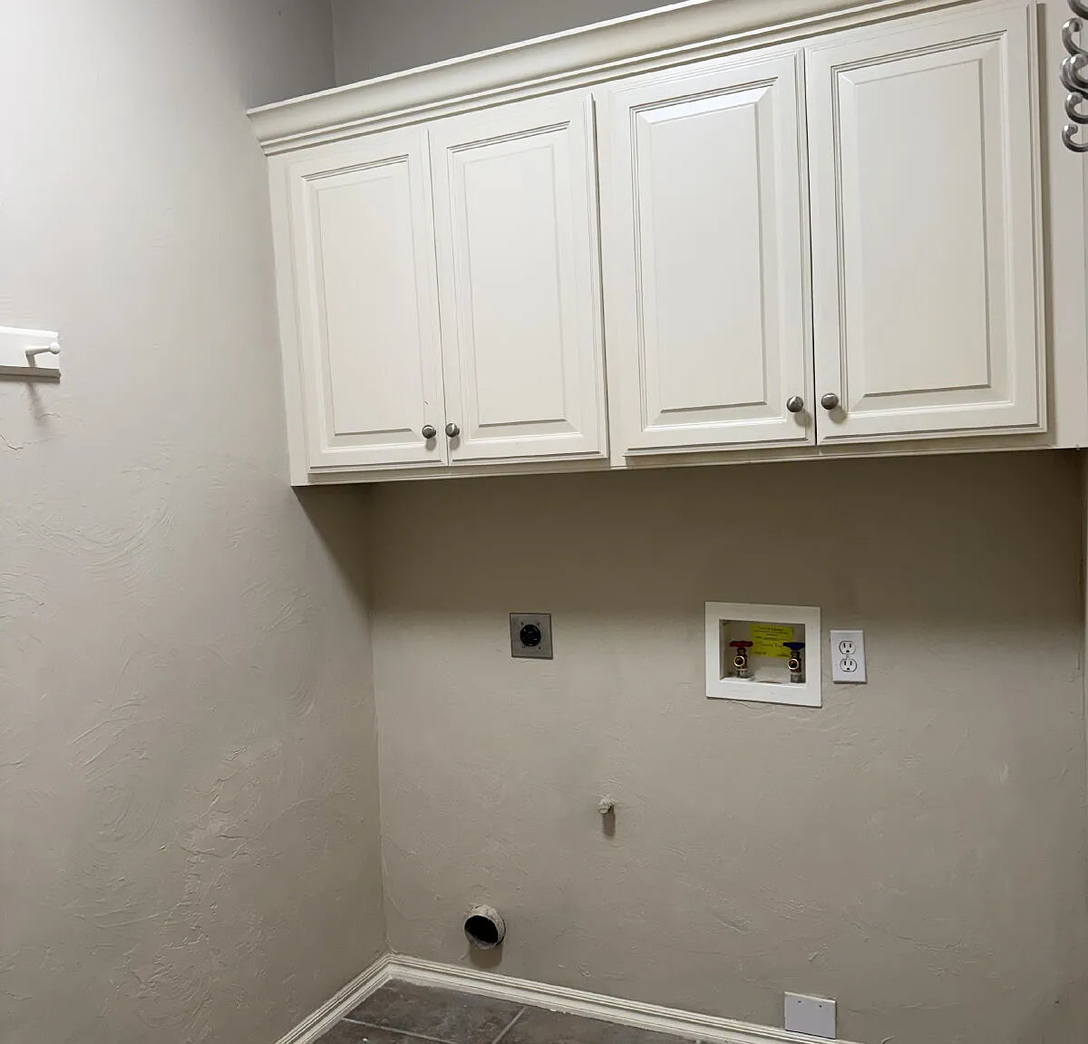 4 bed, 3.0 bath, 2200 sqft, $2,495 — Photo 2