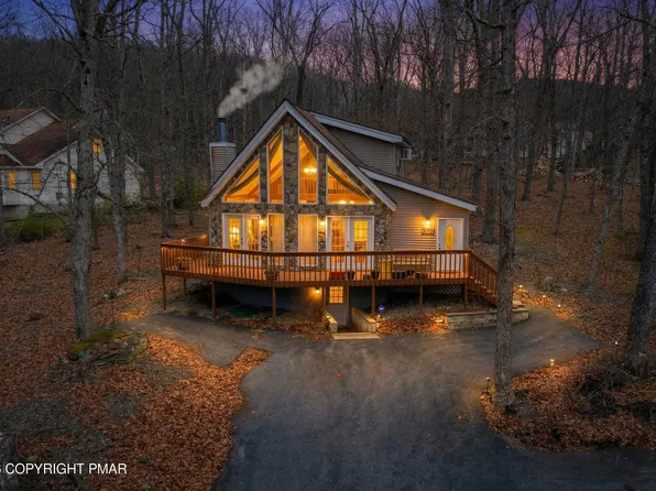 270 Manchester Dr, Bushkill, PA 18324