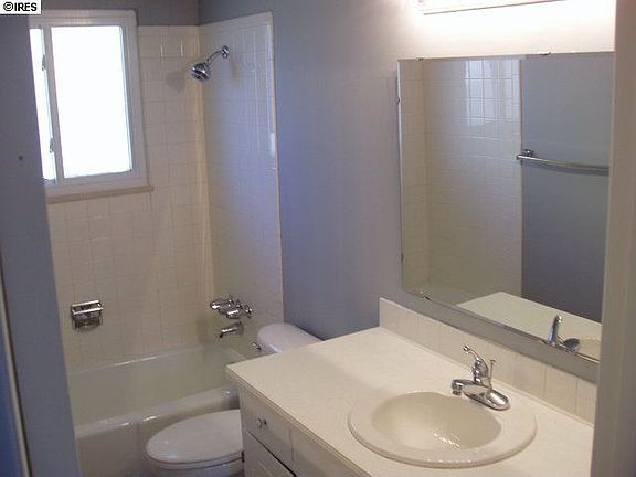 5th image of 813 36th Avenue Ct