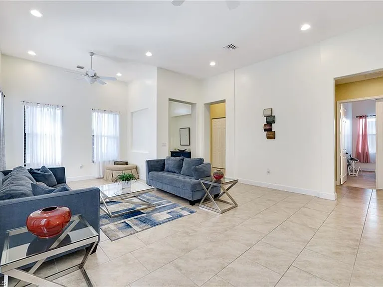 5177 Salerno St — Photo 8