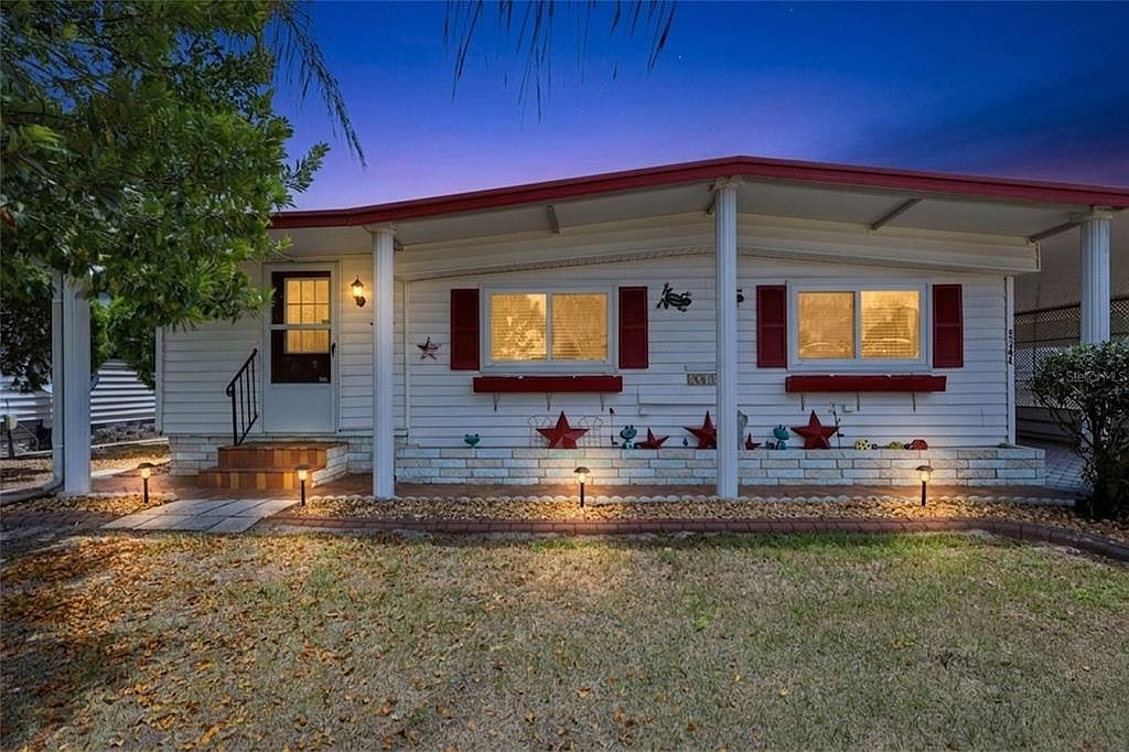 5244 Mohawk St, Zephyrhills, FL 33542 | MLS #TB8507488 | Zillow