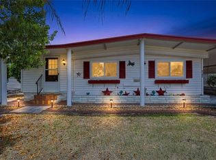 5244 Mohawk St, Zephyrhills, FL 33542