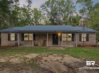 21283 Oak Ridge Dr, Robertsdale, AL 36567