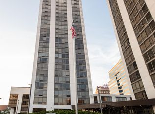 125 SW Jefferson Ave #W2E, Peoria, IL 61602
