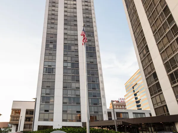 125 SW Jefferson Ave #W2e, Peoria, IL 61602