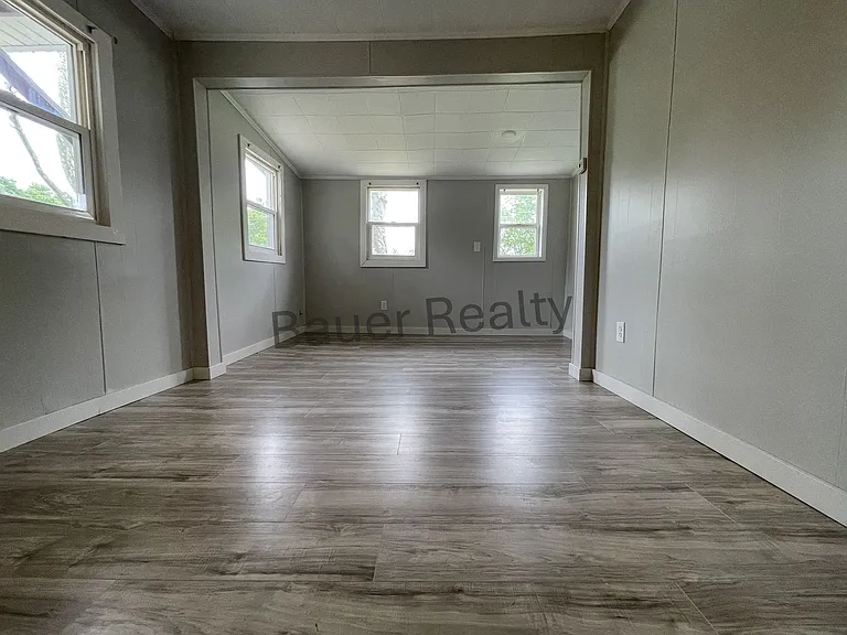 844 Lake Dr — Photo 10