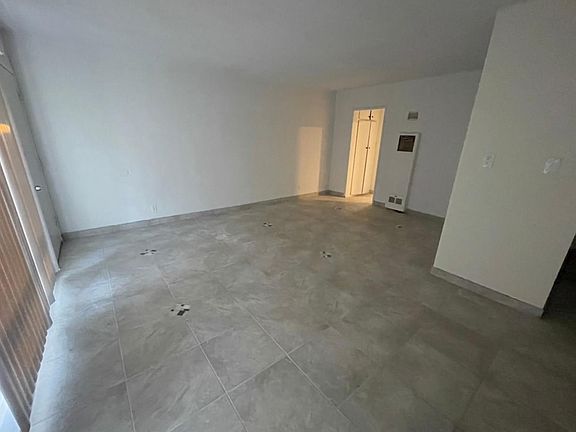 2nd image of 3333 Mentone Ave