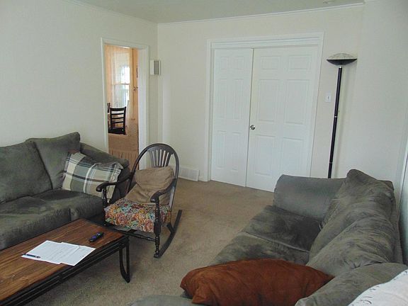 5th image of 833 Broadway Ave #1703