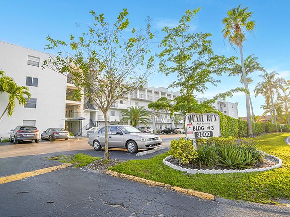 5th image of 3000 Sunrise Lakes Drive E #204