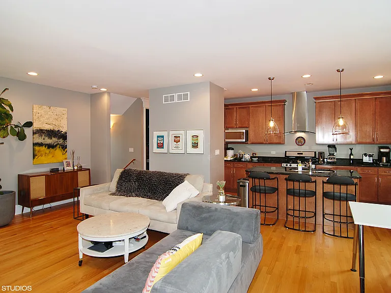 825 S La Grange Rd #1A — Photo 3
