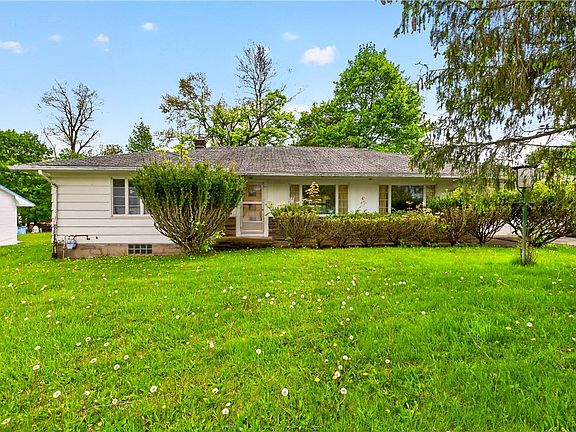 2nd image of 123 Lea Dr