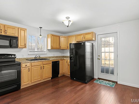 2nd image of 723 N 7th St