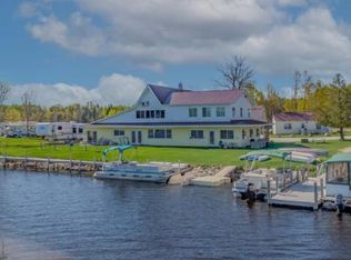 32884 S Maxton Rd, Drummond island, MI 49726