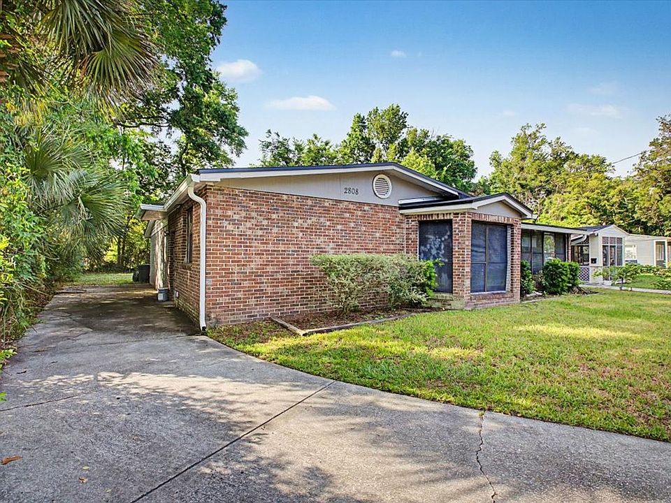 1st image of 2808 Myra St