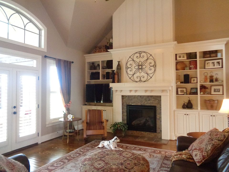 Living Room Built-ins & FP