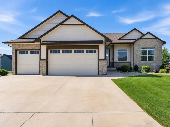 1105 Park Glen St, Clearwater, KS 67026