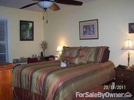 Master Bedroom : With walk-in closet and master bathroom with large shower