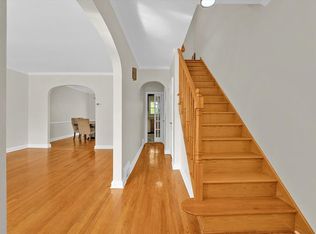 5157 Post Rd, Bronx, NY 10471