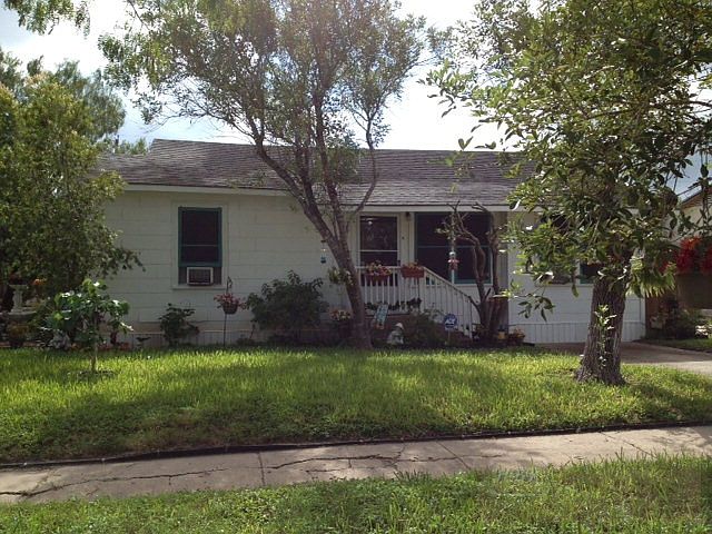 1st image of 340 Granada St
