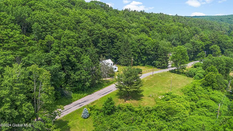 4th image of 2341 Charlotte Creek Road