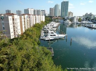 19501 E Country Club Dr APT 104, Miami, FL 33180