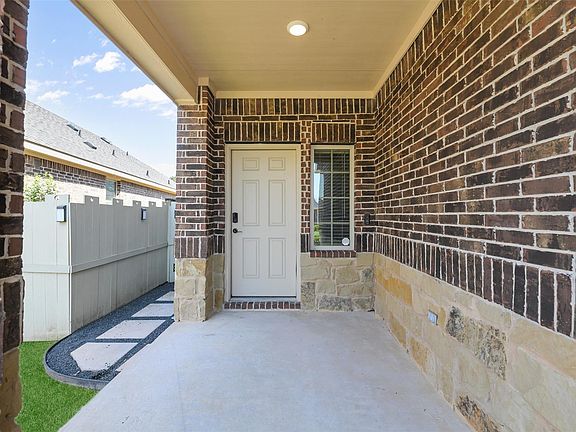 3rd image of 16833 Pink Wintergreen Drive