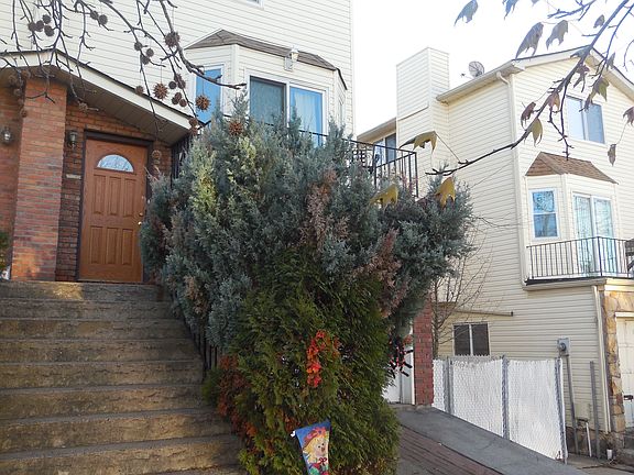 2nd image of 62 Villa Nova St