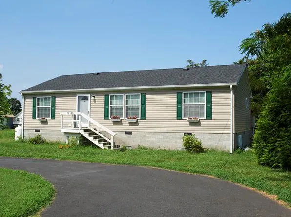 12023 Mockingbird Ln, Painter, VA 23420