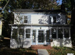 43 Forest Row, Great Neck, NY 11024