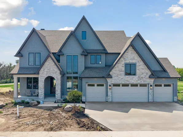 4425 Brindle Dr, Medina, MN 55340